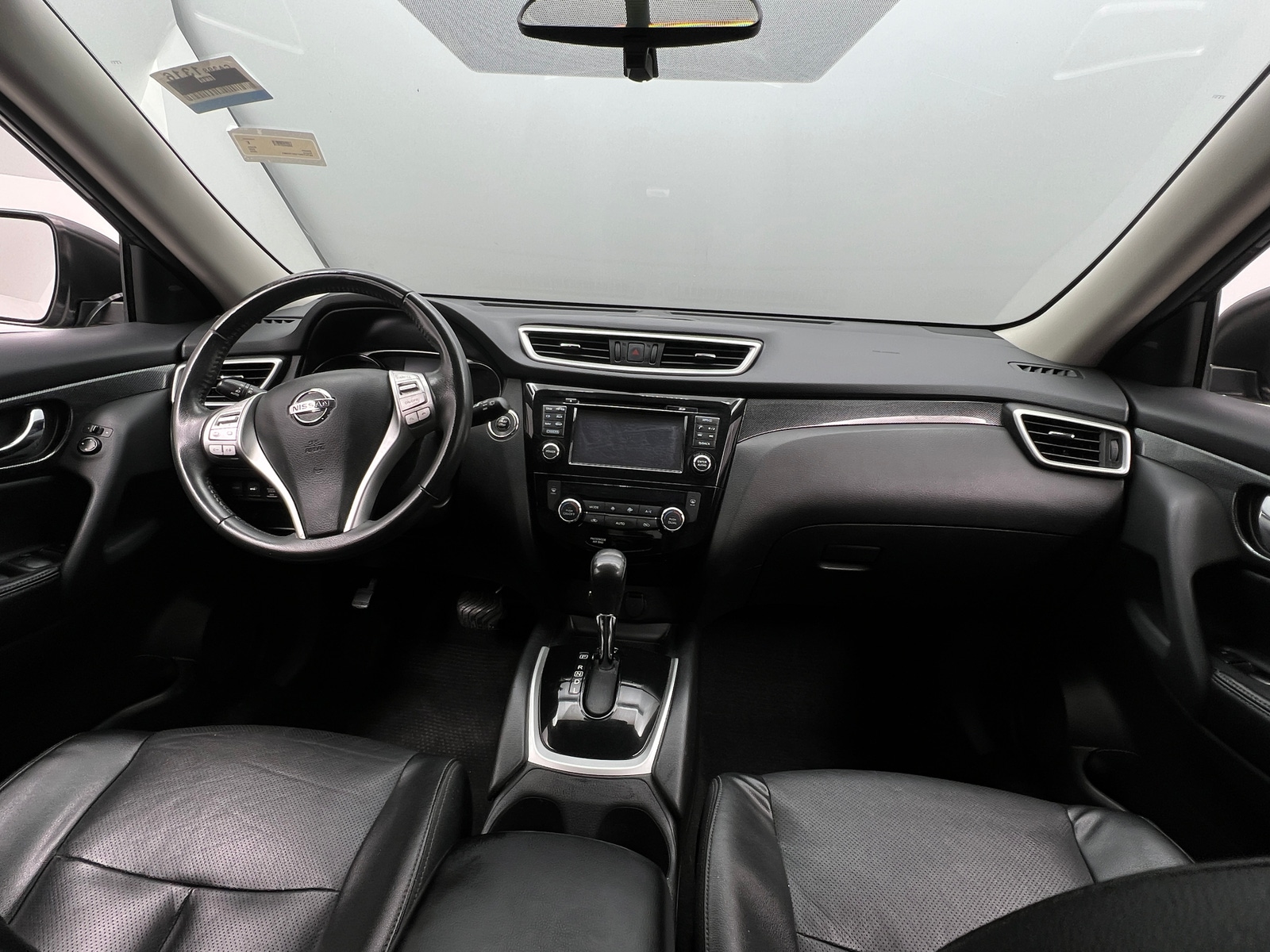 Thumbnail: 2016 Nissan Rogue - 2