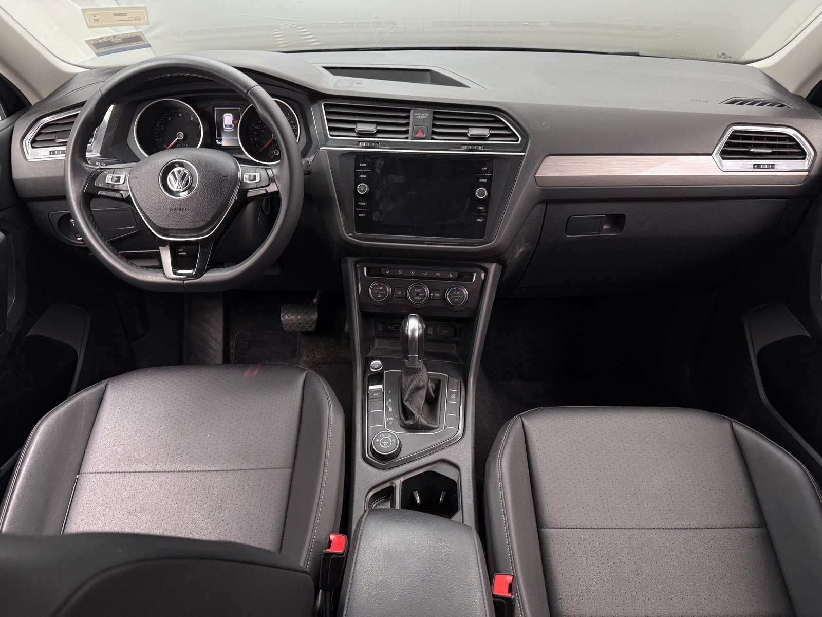 Thumbnail: 2019 Volkswagen Tiguan - 2