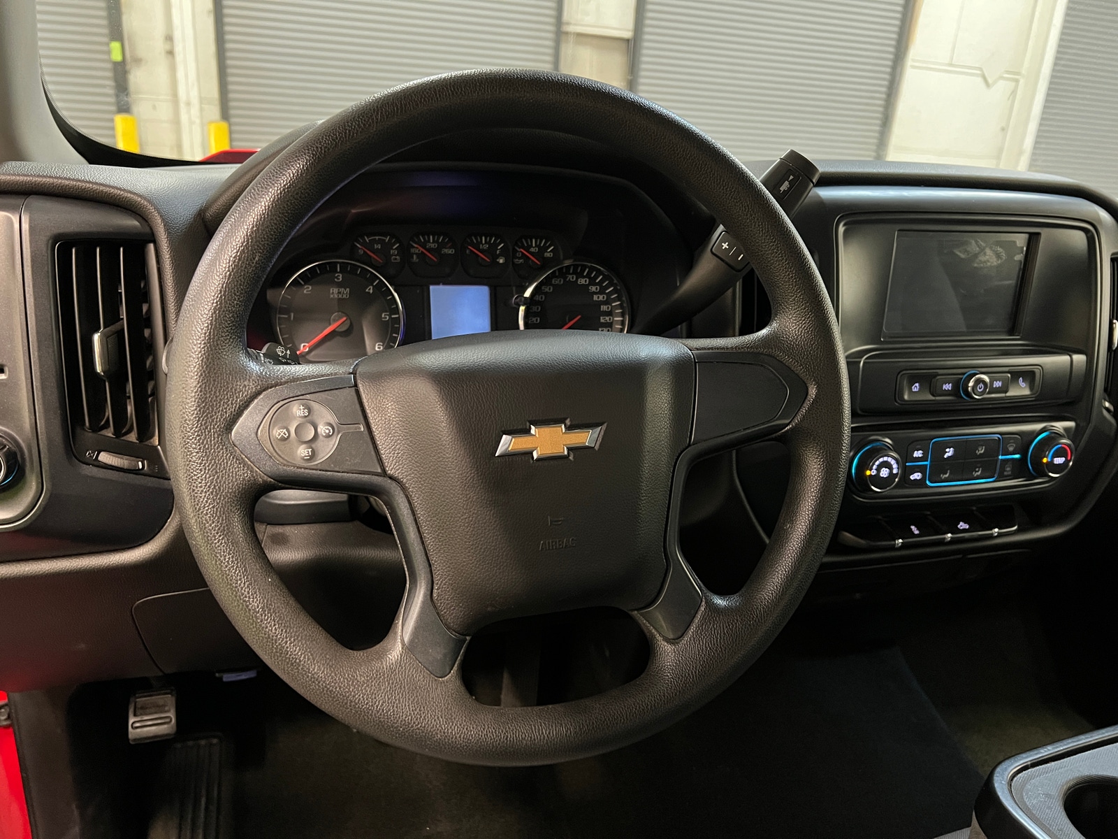 Thumbnail: 2018 Chevrolet Silverado 1500 - 5