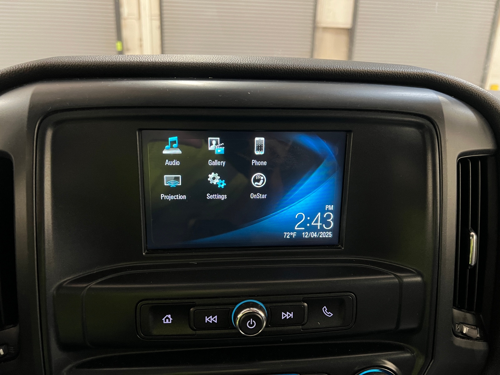 Thumbnail: 2018 Chevrolet Silverado 1500 - 4