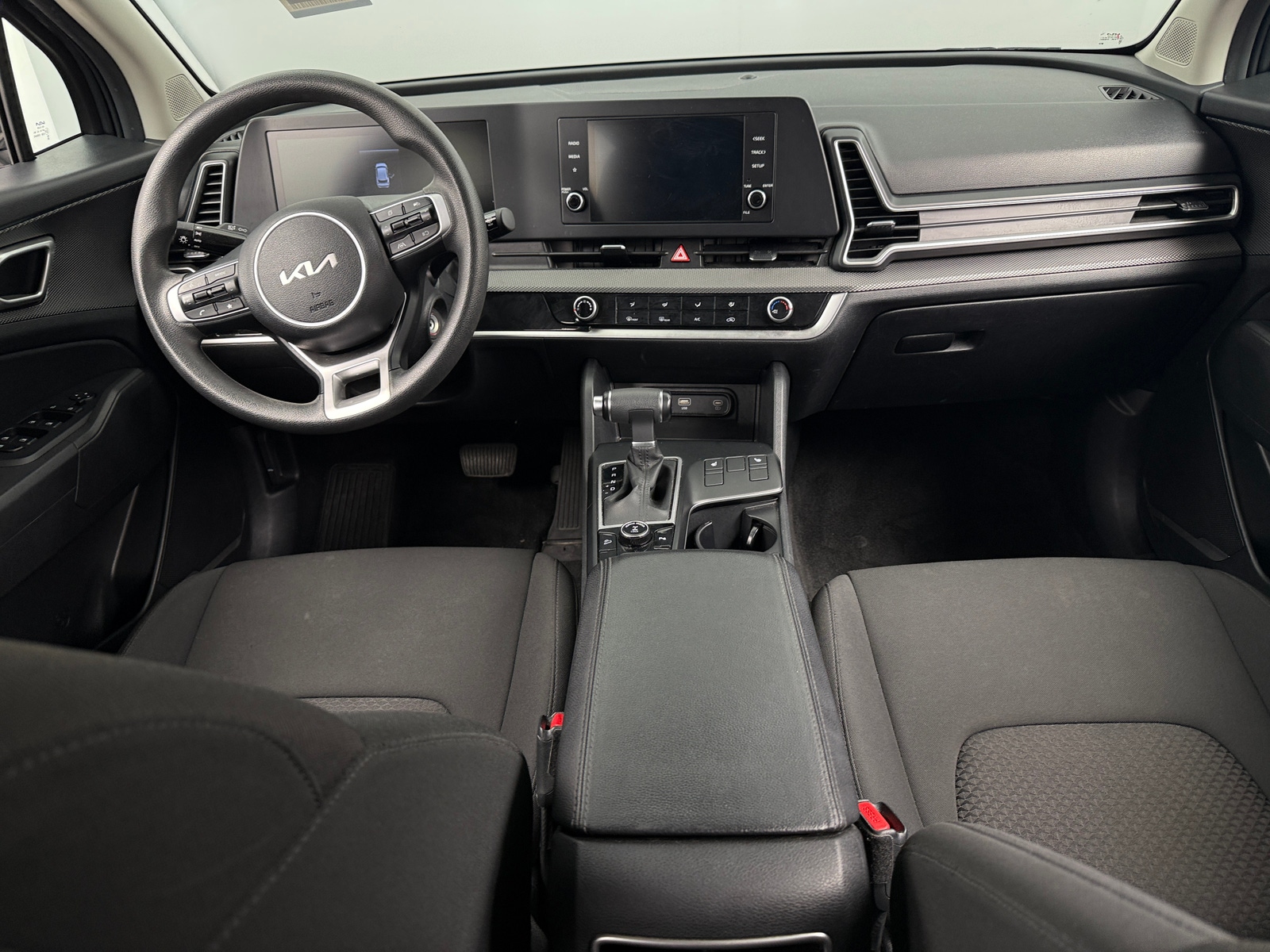 Thumbnail: 2023 Kia Sportage - 3