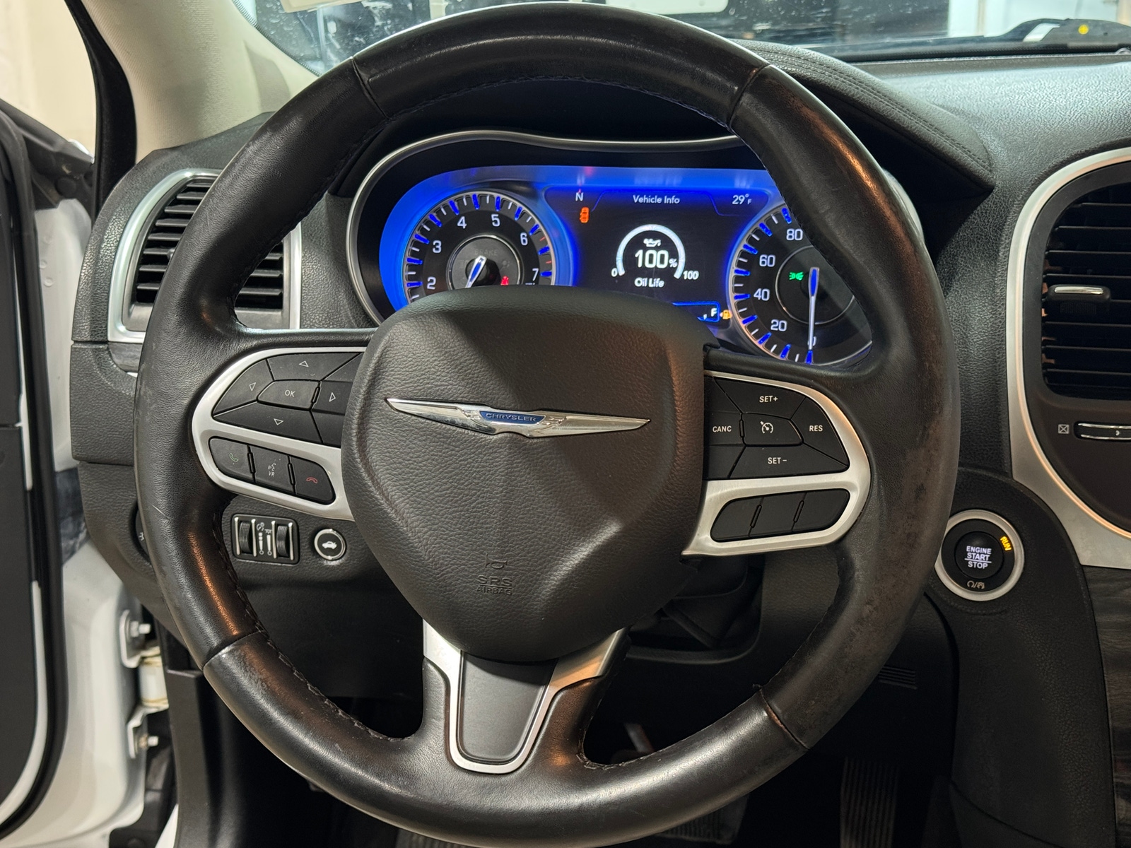 Thumbnail: 2019 Chrysler 300 - 4