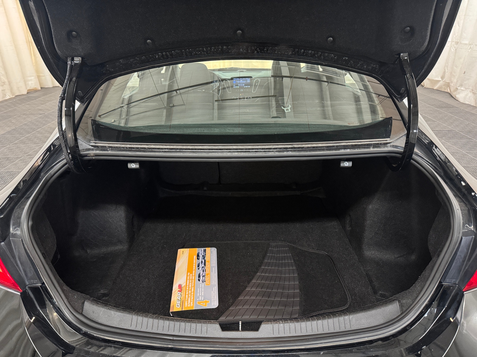 Thumbnail: 2024 Chevrolet Malibu - 7