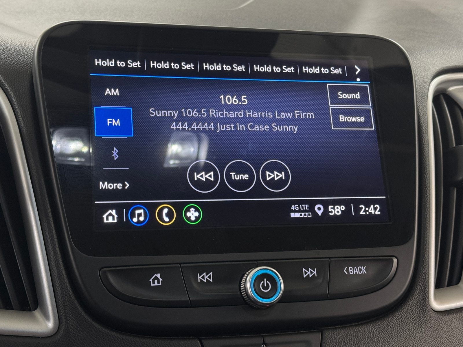 Thumbnail: 2024 Chevrolet Malibu - 4