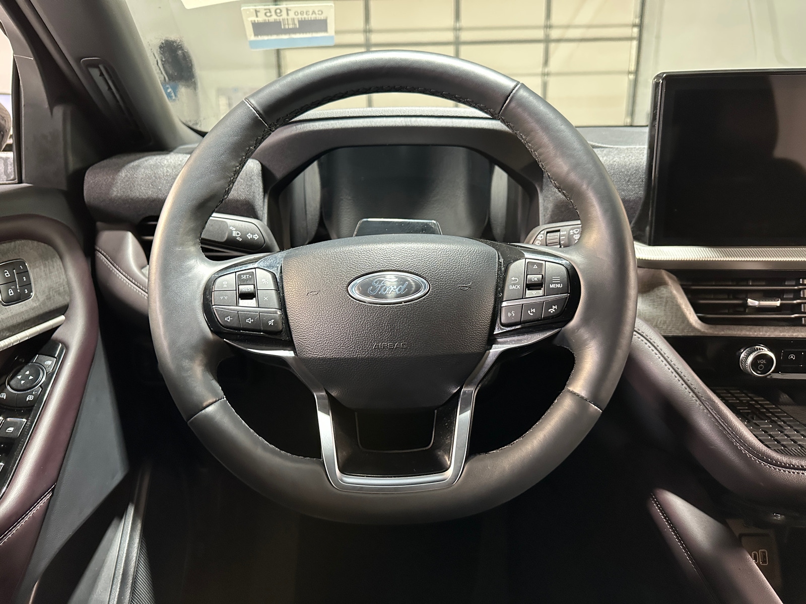 Thumbnail: 2025 Ford Explorer - 4