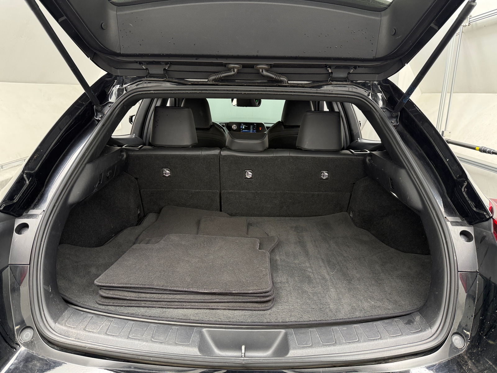 Thumbnail: 2019 Lexus UX - 6