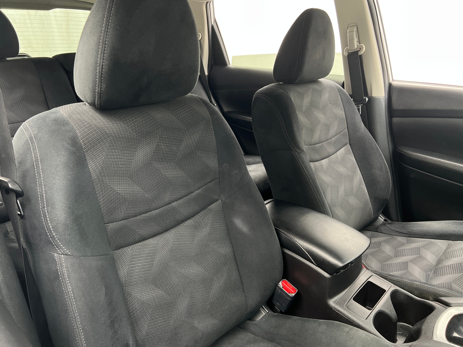 Thumbnail: 2015 Nissan Rogue - 2