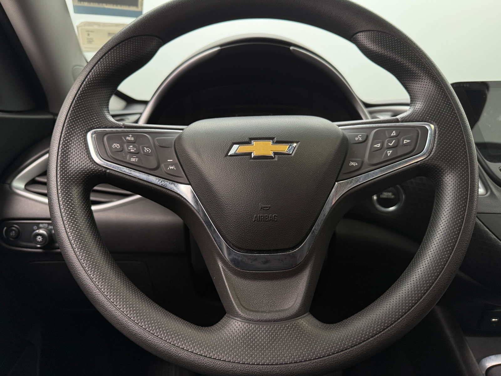 Thumbnail: 2024 Chevrolet Malibu - 5