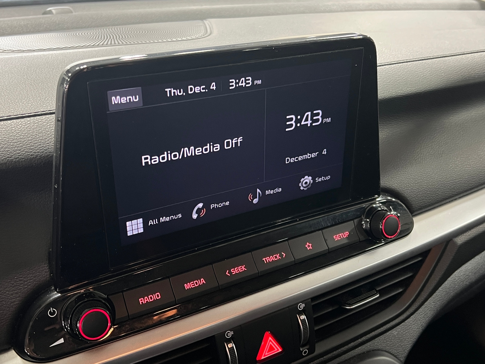 Thumbnail: 2024 Kia Forte - 4