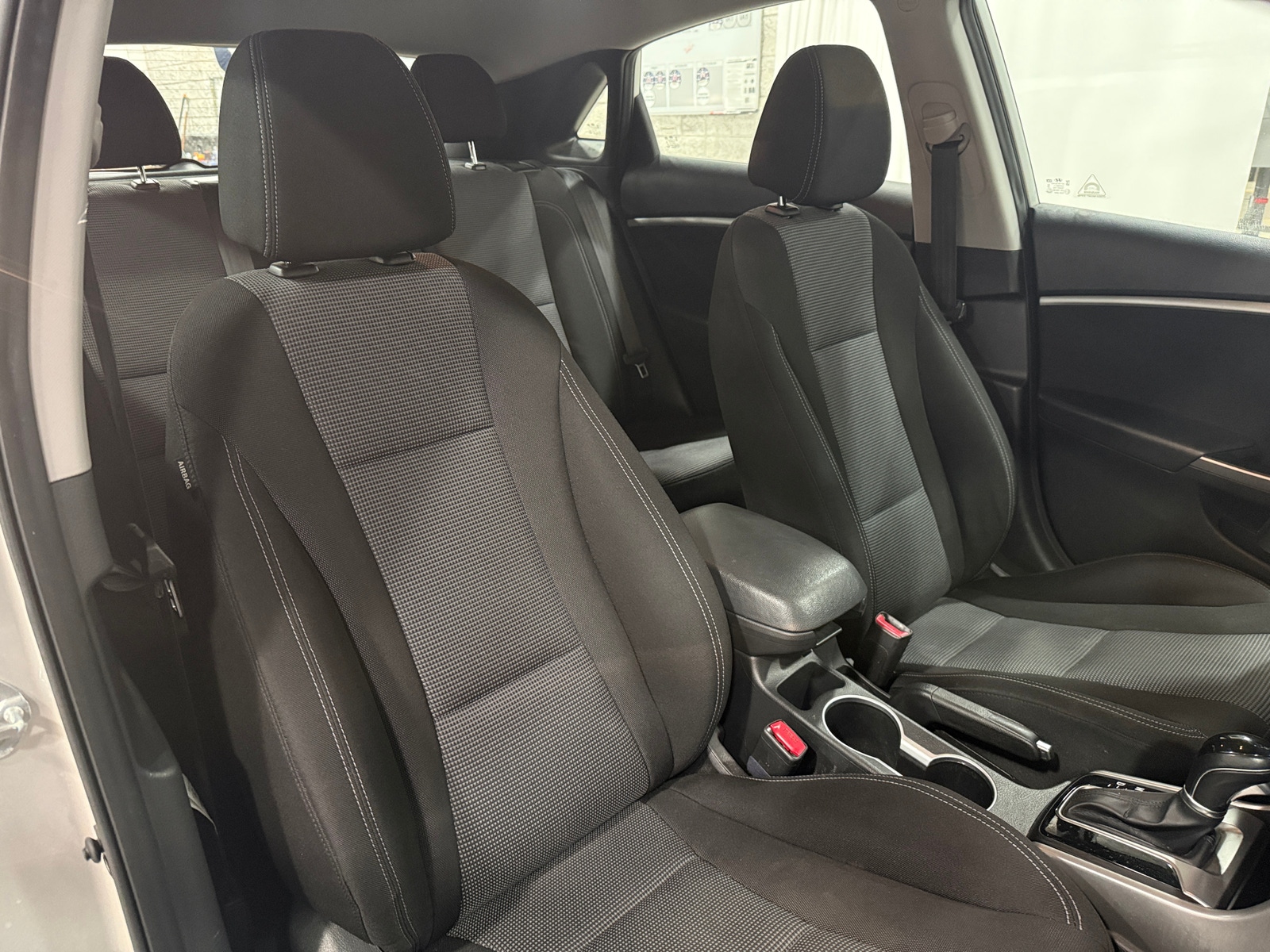 Thumbnail: 2016 Hyundai Elantra - 2