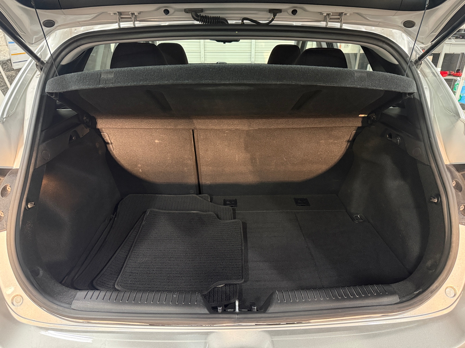 Thumbnail: 2016 Hyundai Elantra - 7