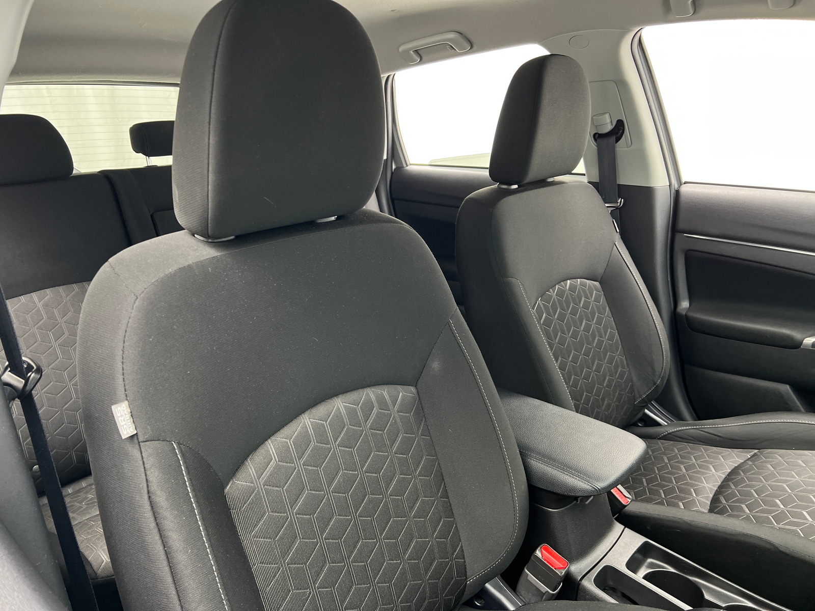 Thumbnail: 2021 Mitsubishi Outlander Sport - 2