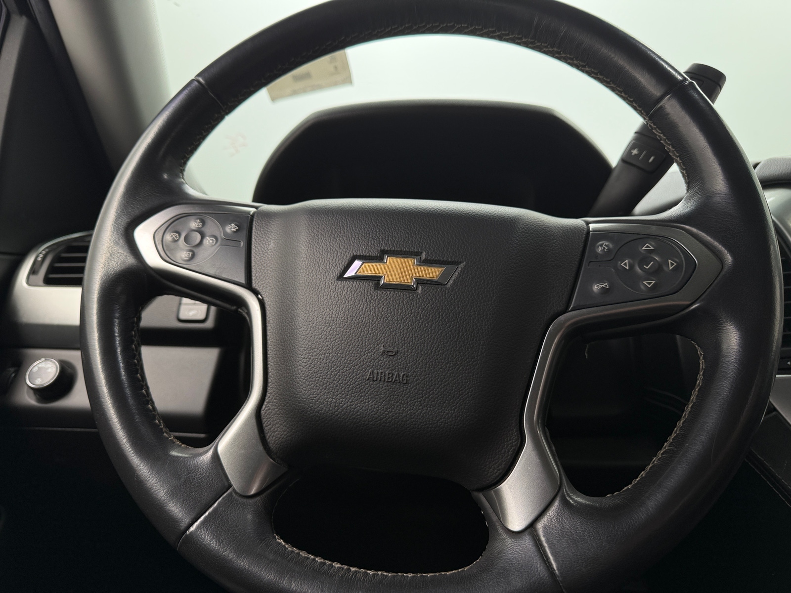 Thumbnail: 2017 Chevrolet Tahoe - 4