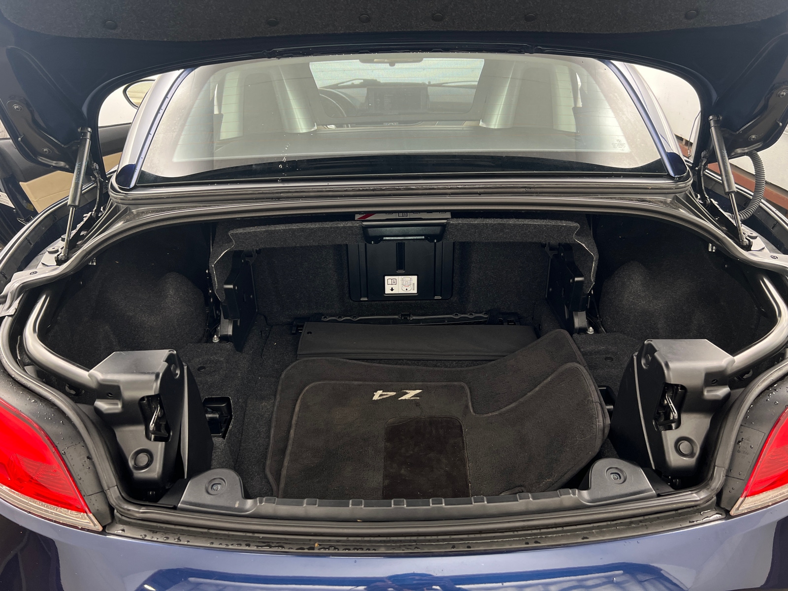 Thumbnail: 2011 BMW Z4 - 5