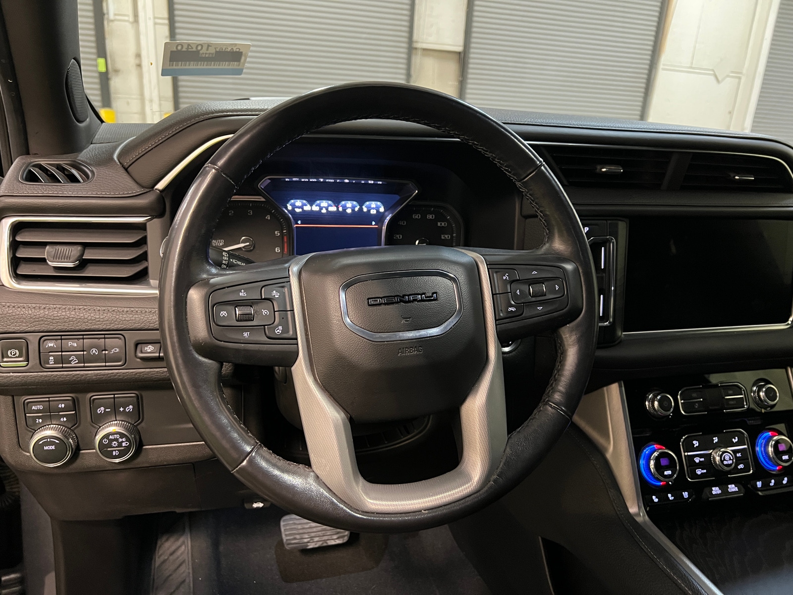 Thumbnail: 2021 GMC Yukon - 4