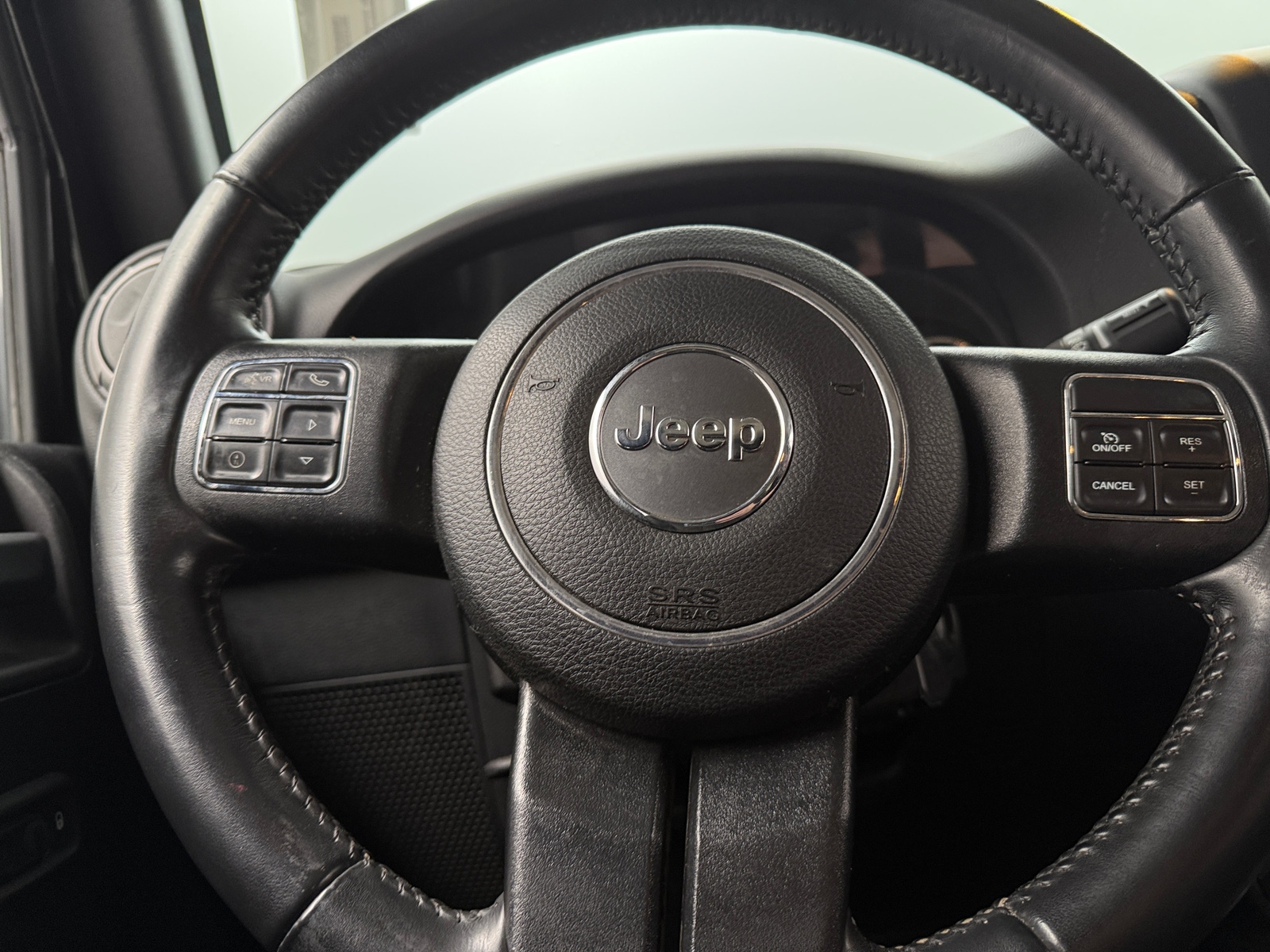 Thumbnail: 2017 Jeep Wrangler - 5