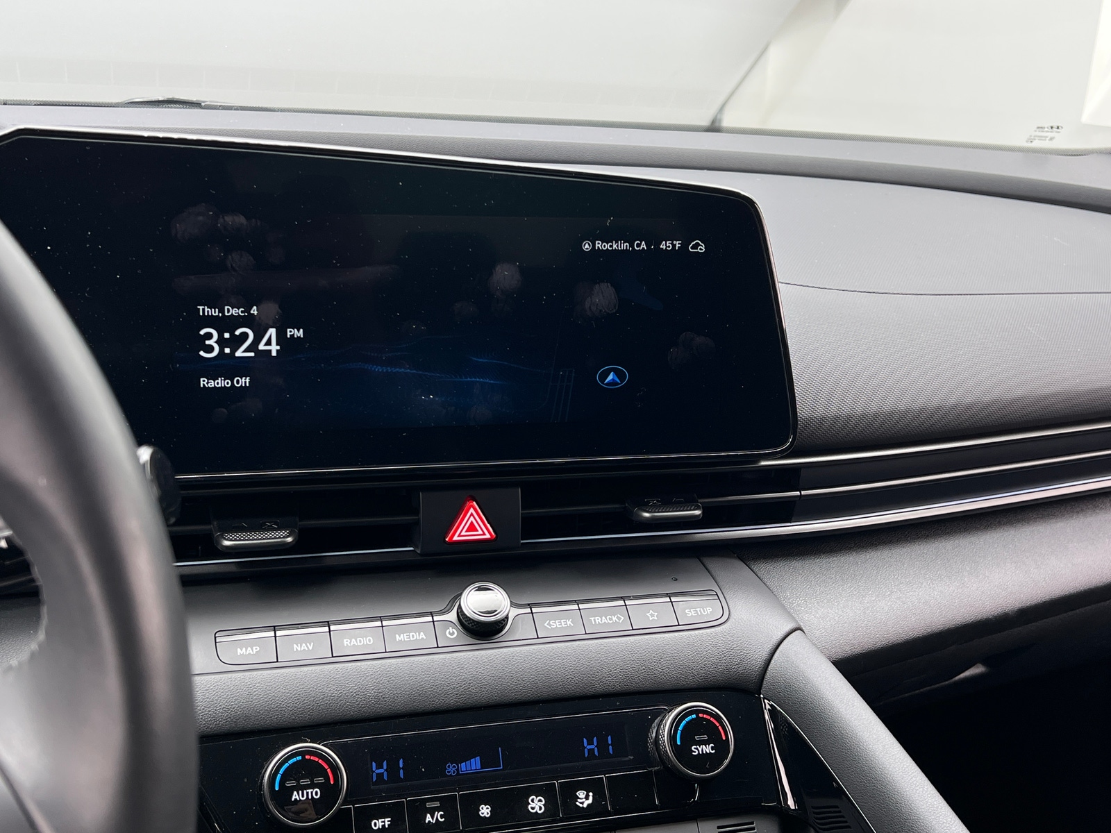 Thumbnail: 2025 Hyundai Elantra - 4