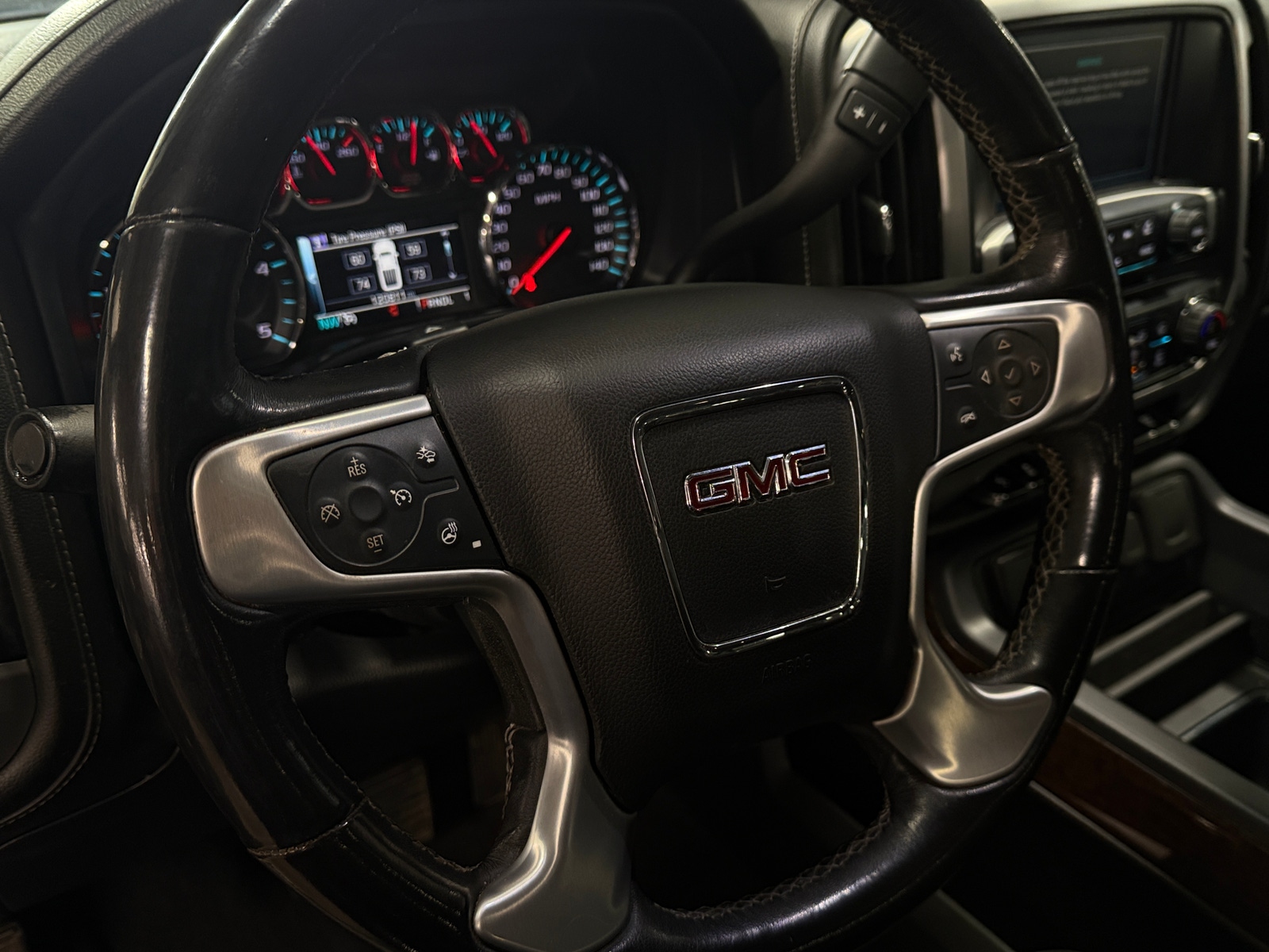 Thumbnail: 2019 GMC Sierra 2500 - 4