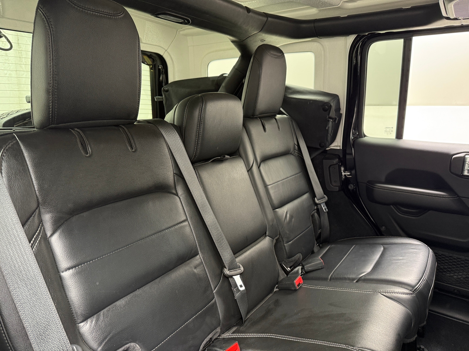 Thumbnail: 2019 Jeep Wrangler - 5