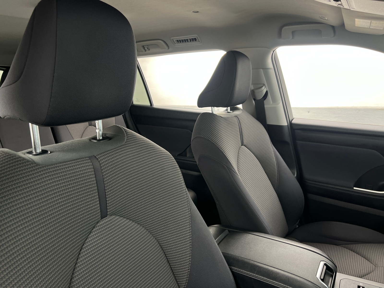 Thumbnail: 2022 Toyota Highlander - 2