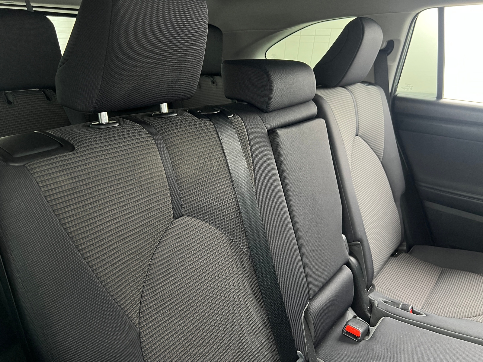 Thumbnail: 2022 Toyota Highlander - 6