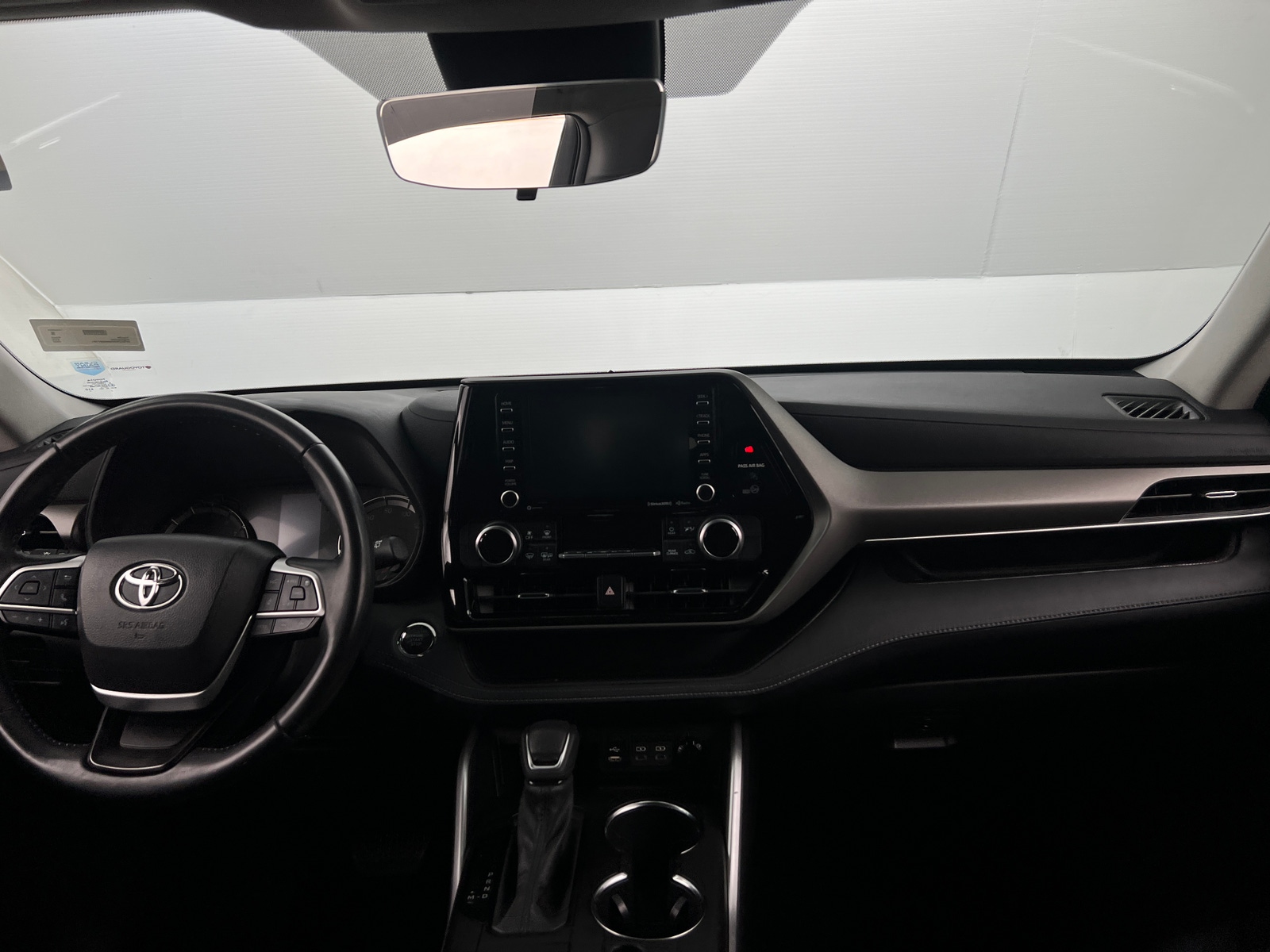 Thumbnail: 2022 Toyota Highlander - 3