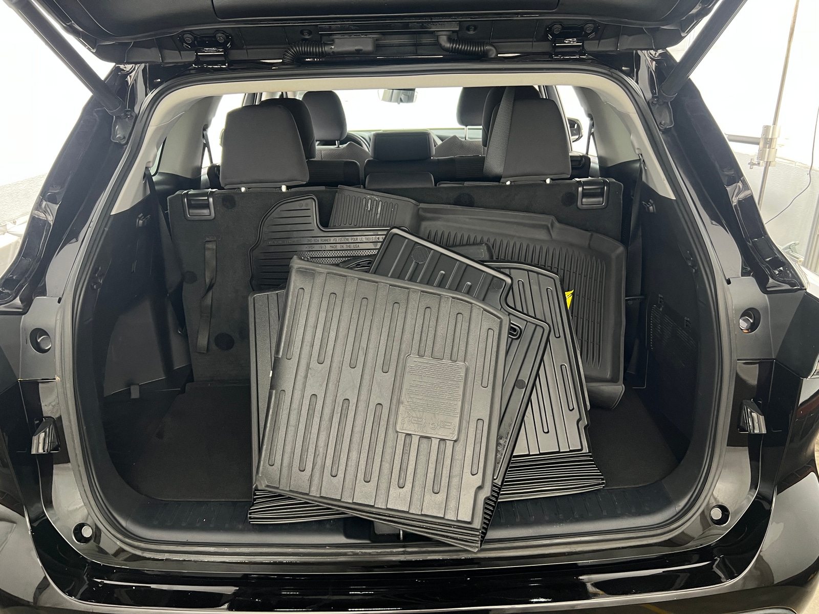 Thumbnail: 2022 Toyota Highlander - 7