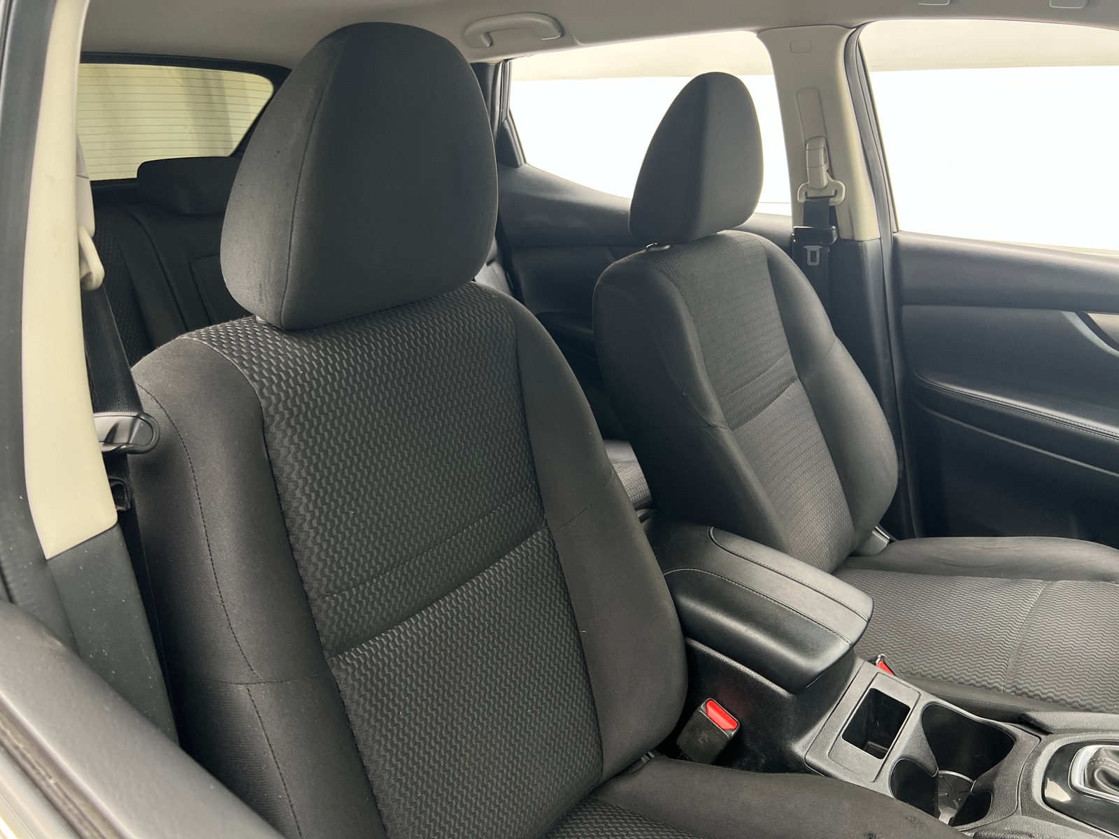 Thumbnail: 2020 Nissan Rogue Sport - 2