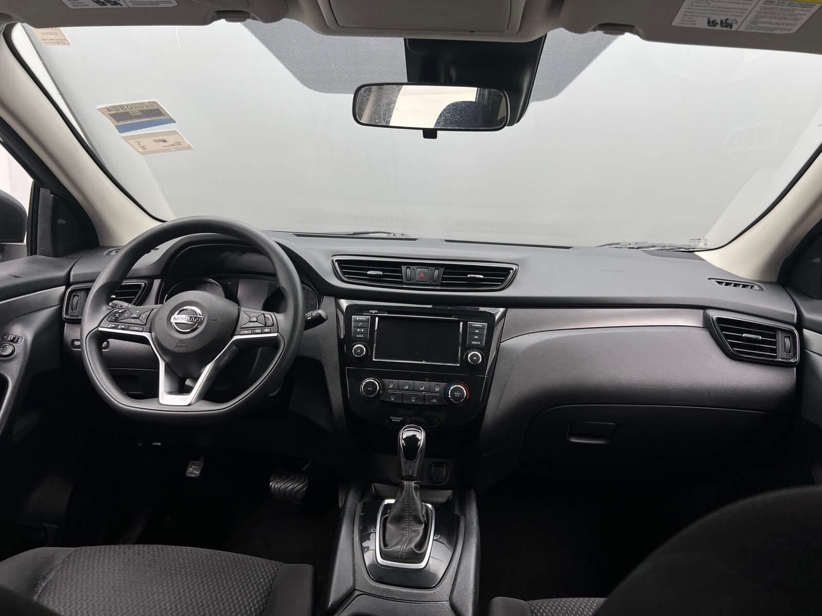 Thumbnail: 2020 Nissan Rogue Sport - 3