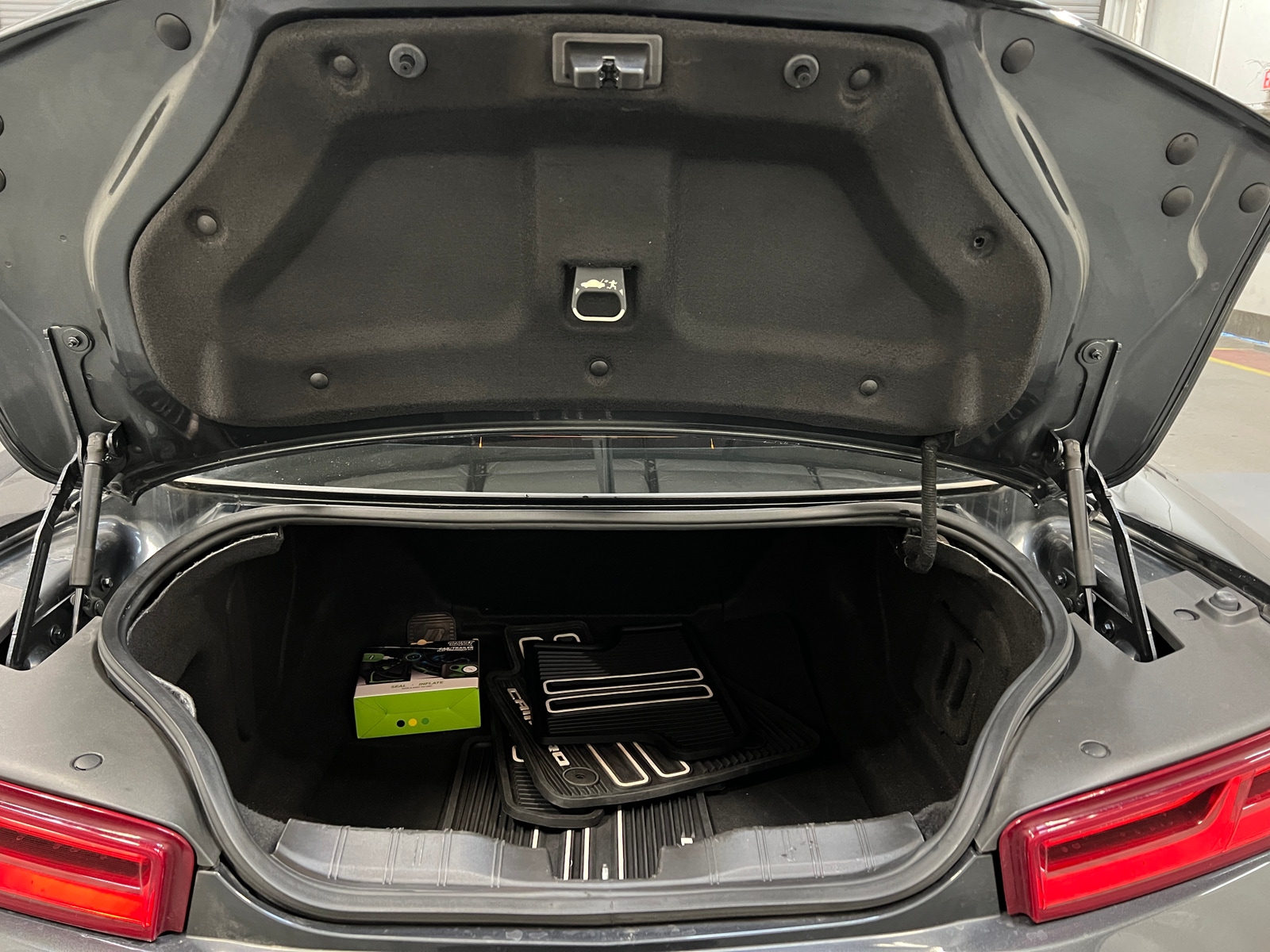 Thumbnail: 2018 Chevrolet Camaro - 5