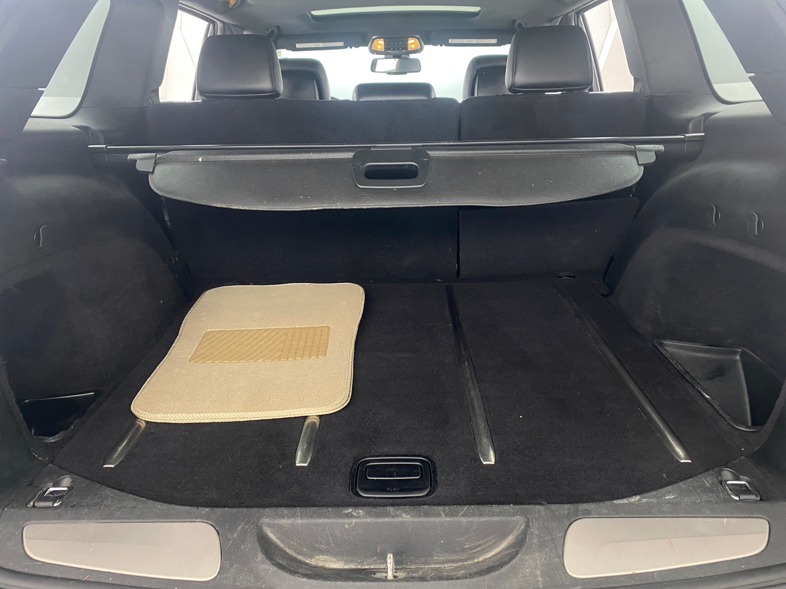 Thumbnail: 2015 Jeep Grand Cherokee - 6