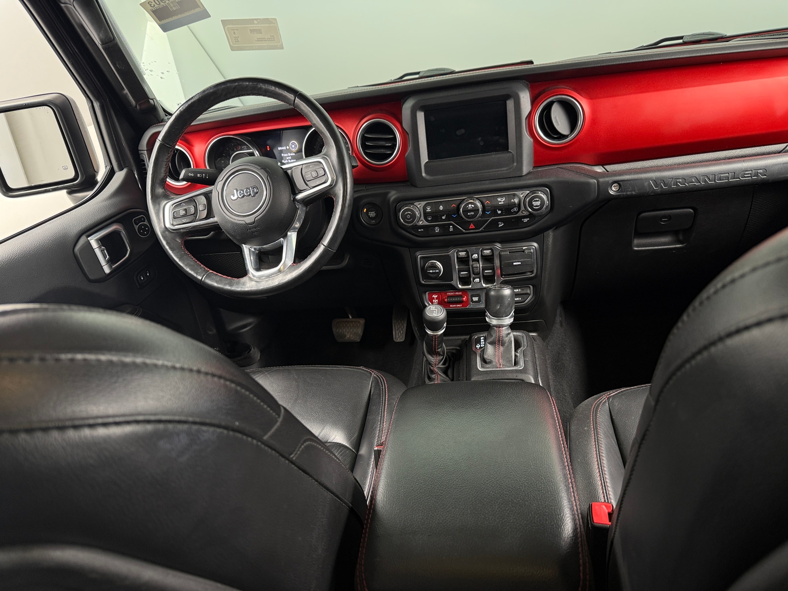 Thumbnail: 2019 Jeep Wrangler - 2