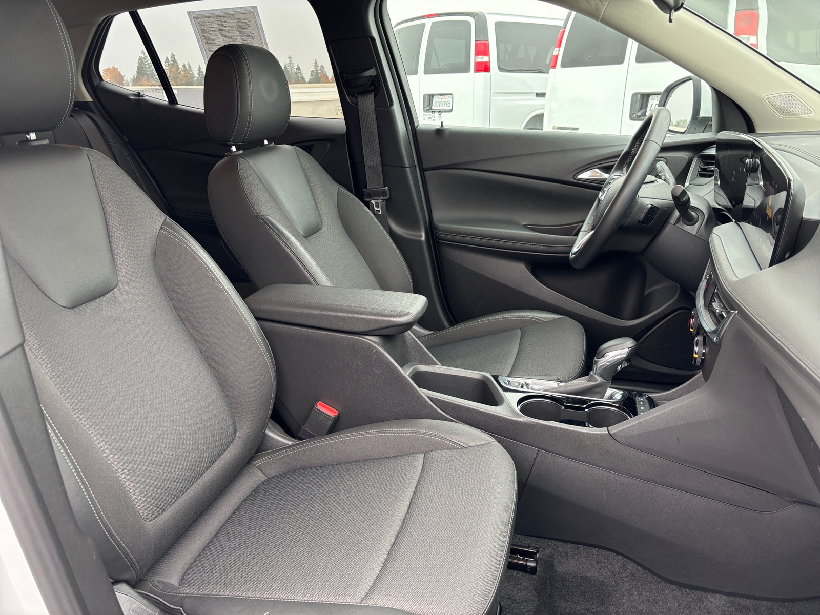 Thumbnail: 2025 Buick Encore GX - 2