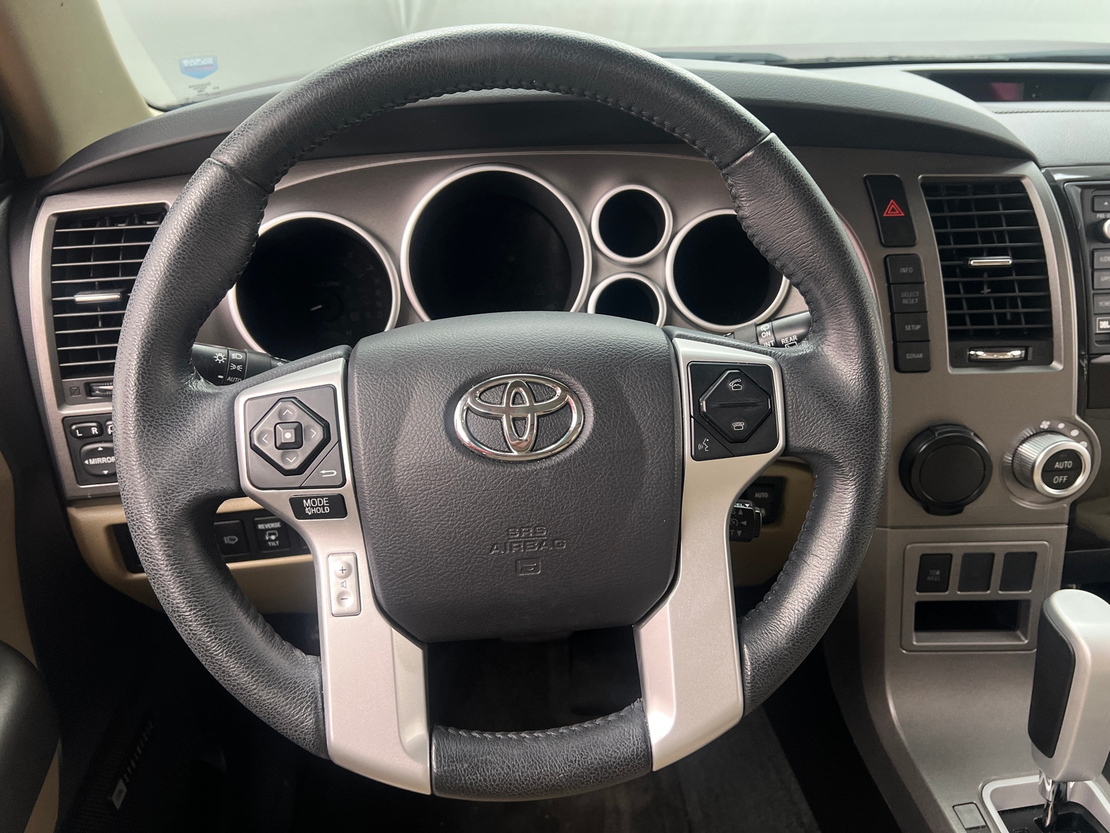 Thumbnail: 2016 Toyota Sequoia - 4