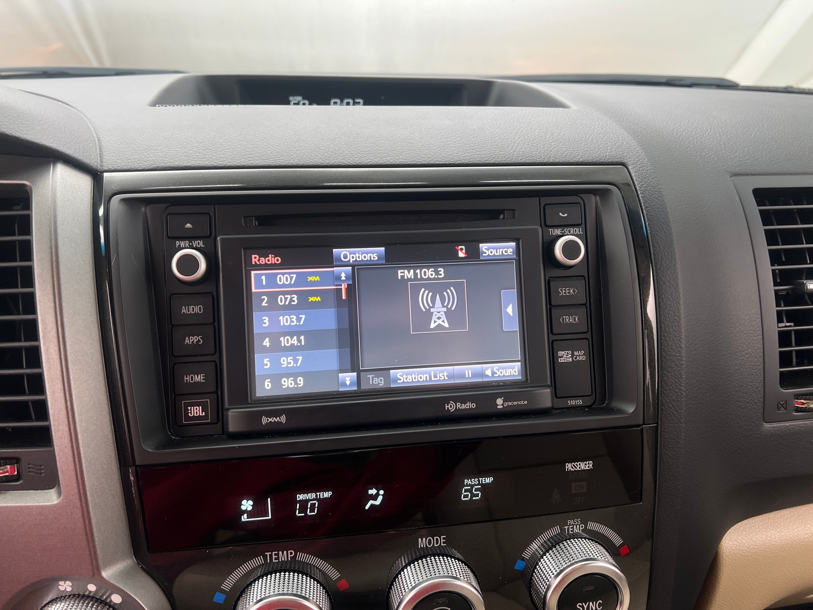 Thumbnail: 2016 Toyota Sequoia - 3