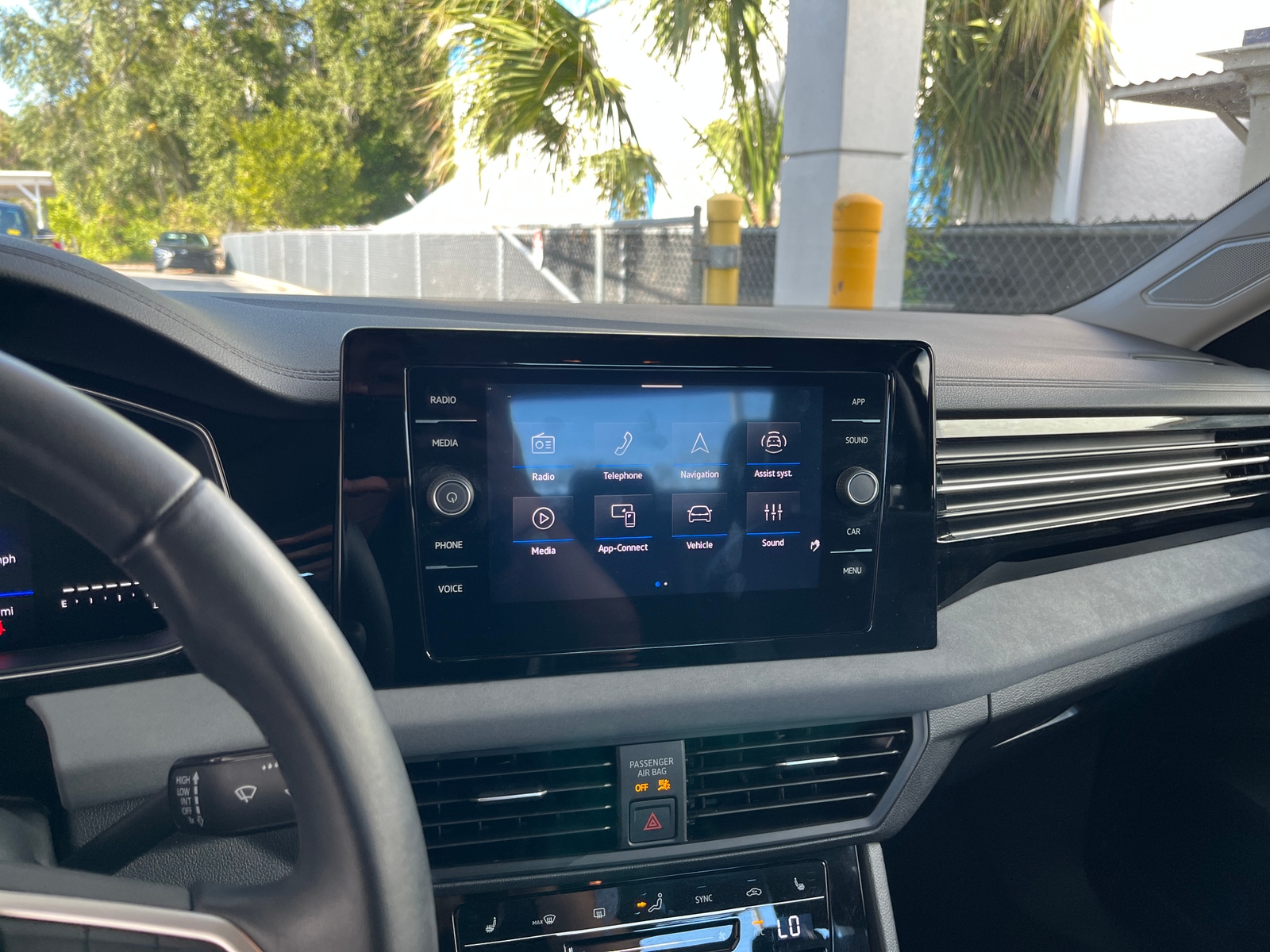 Thumbnail: 2025 Volkswagen Jetta - 4