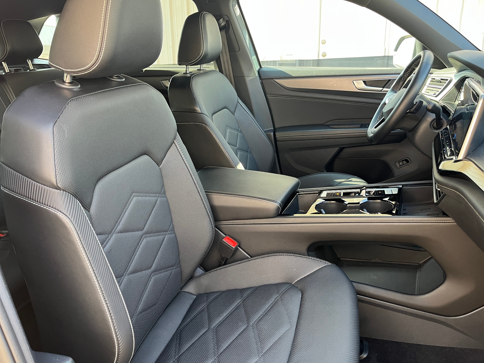 Thumbnail: 2025 Volkswagen Atlas - 2