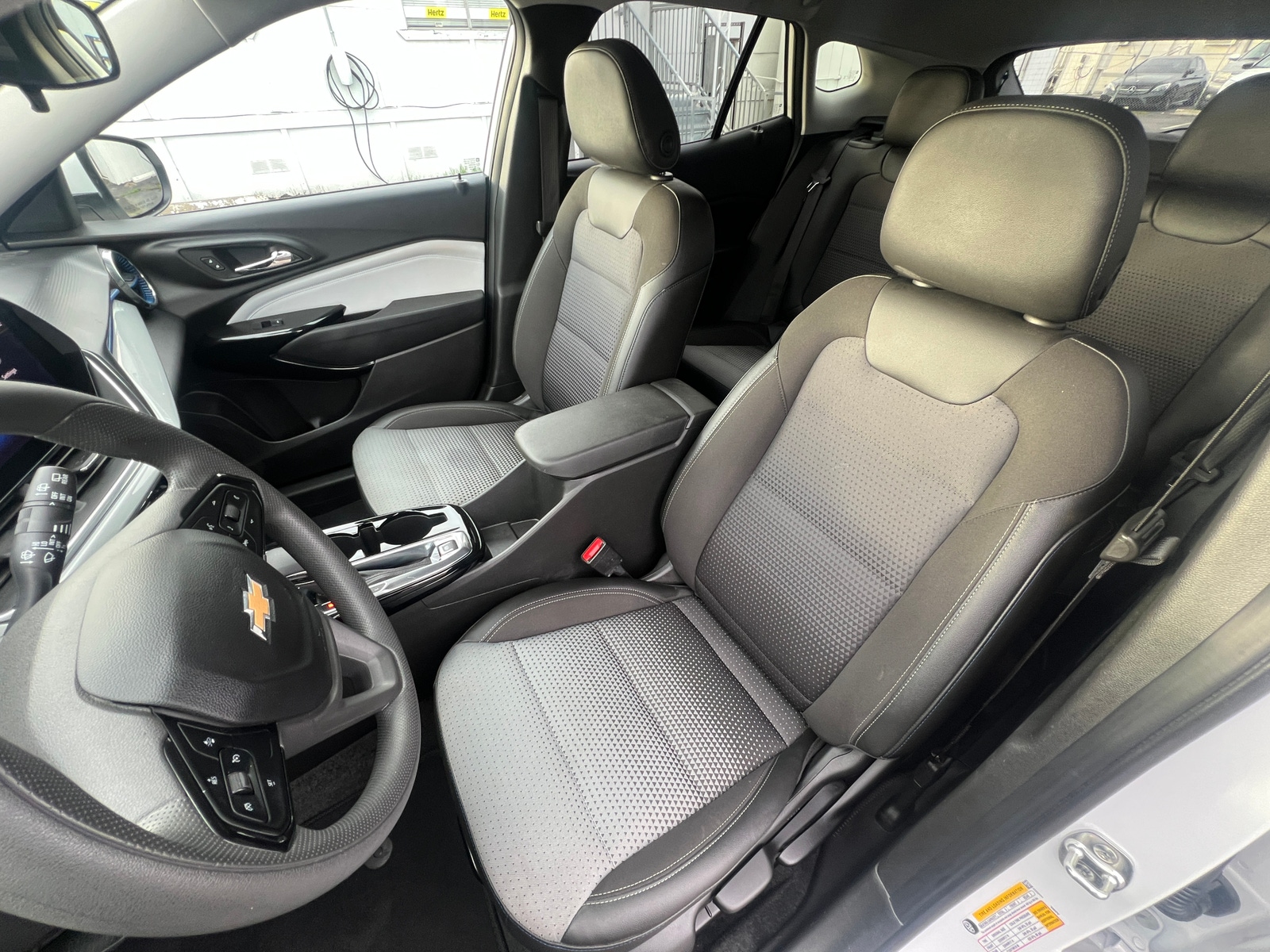 Thumbnail: 2025 Chevrolet Trax - 2