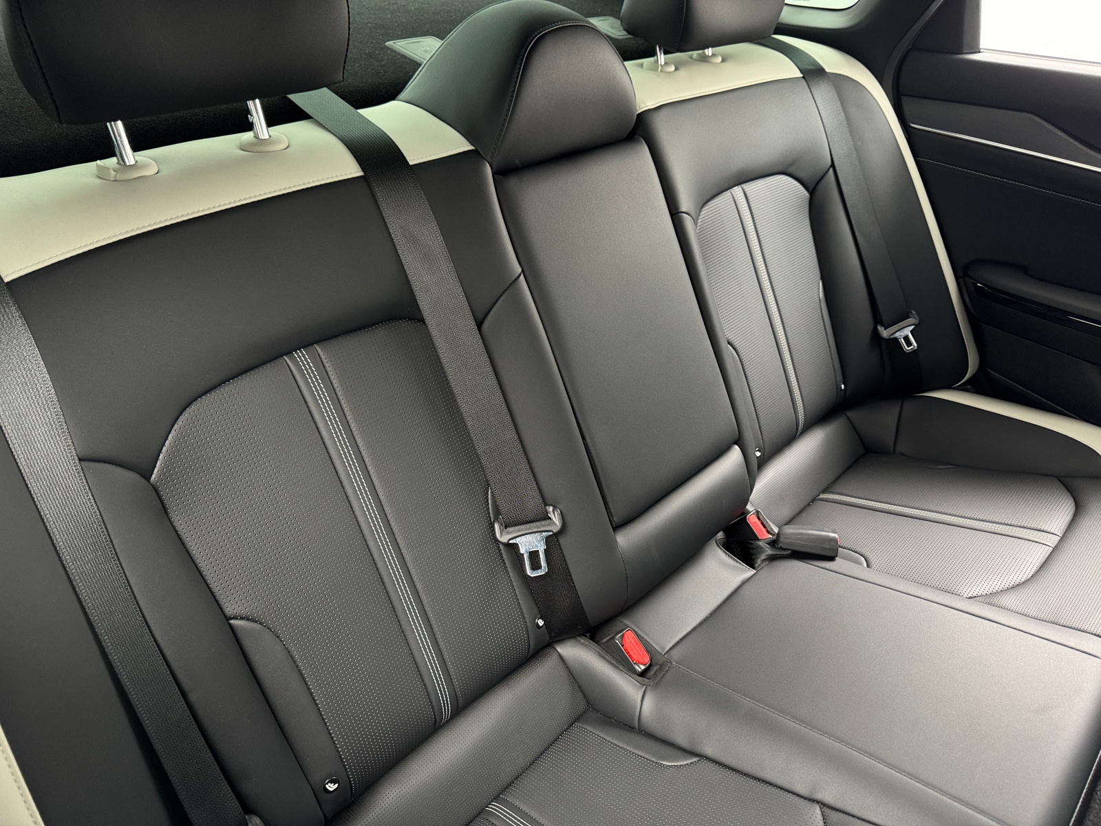 Thumbnail: 2025 Kia K5 - 5