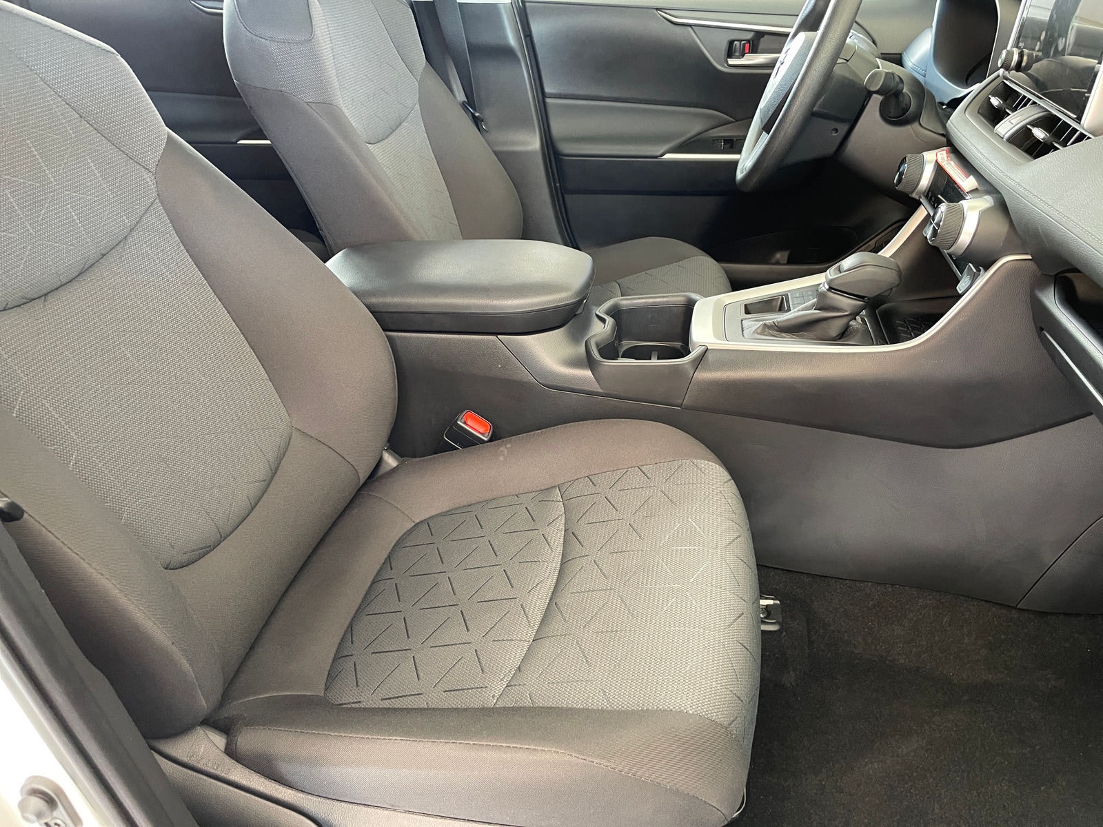 Thumbnail: 2025 Toyota RAV4 - 2