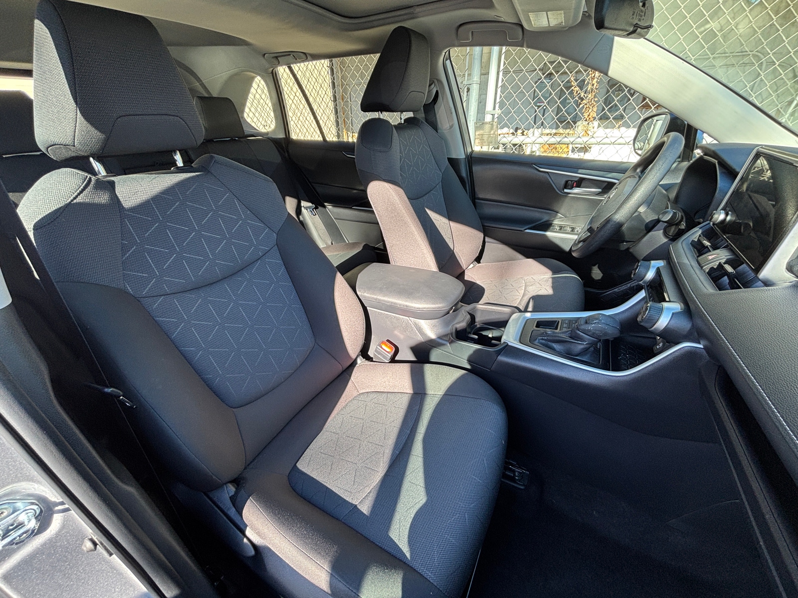 Thumbnail: 2025 Toyota RAV4 - 2