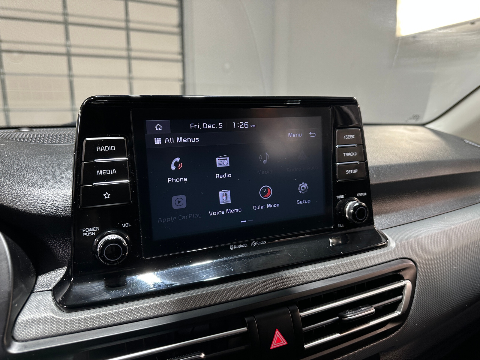 Thumbnail: 2023 Kia Seltos - 4