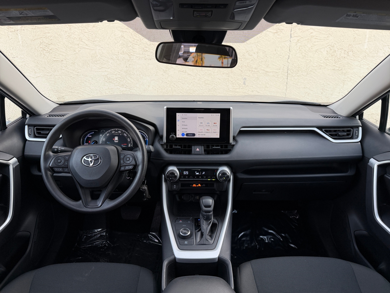 Thumbnail: 2025 Toyota RAV4 - 3