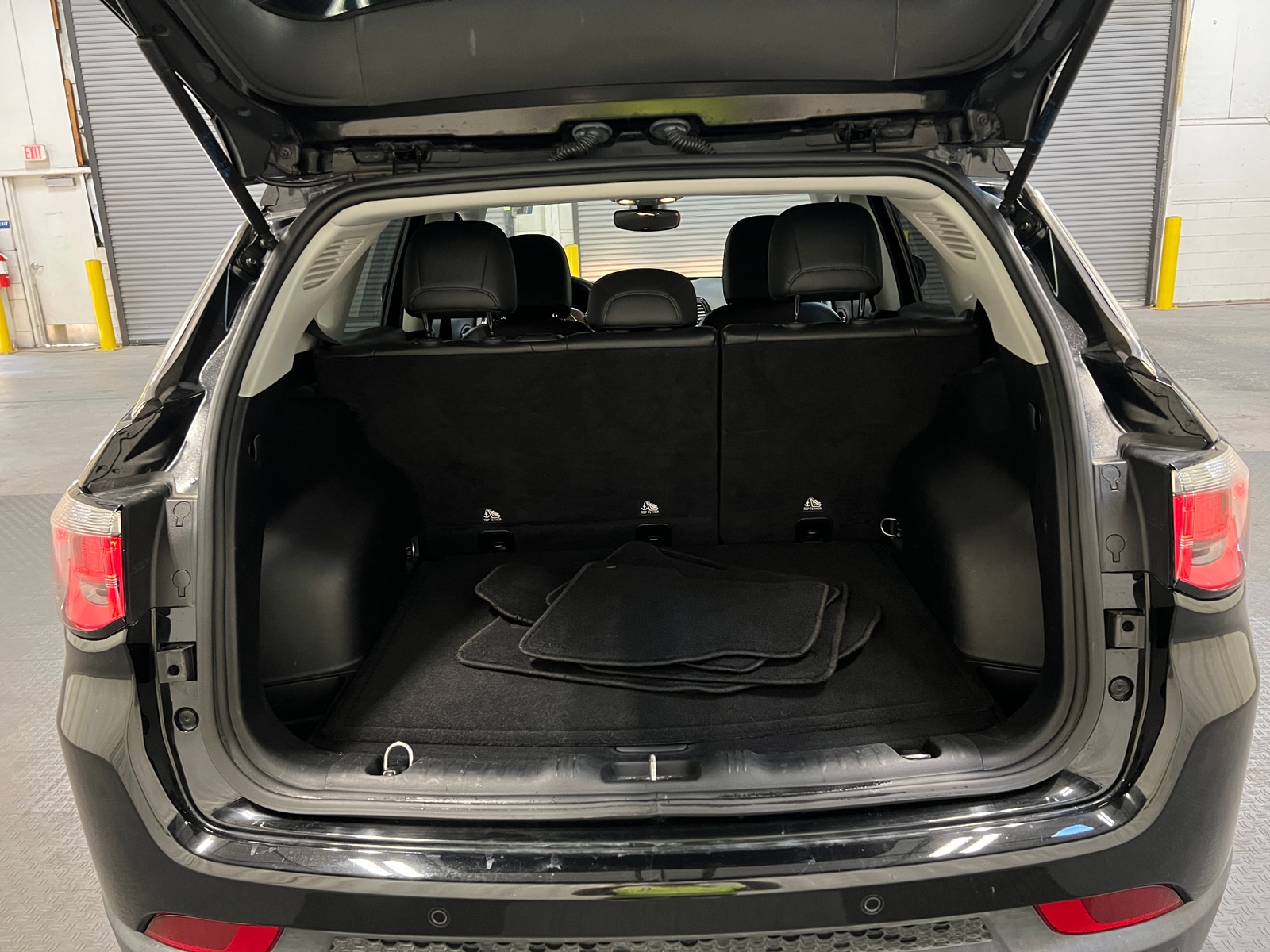 Thumbnail: 2018 Jeep Compass - 6