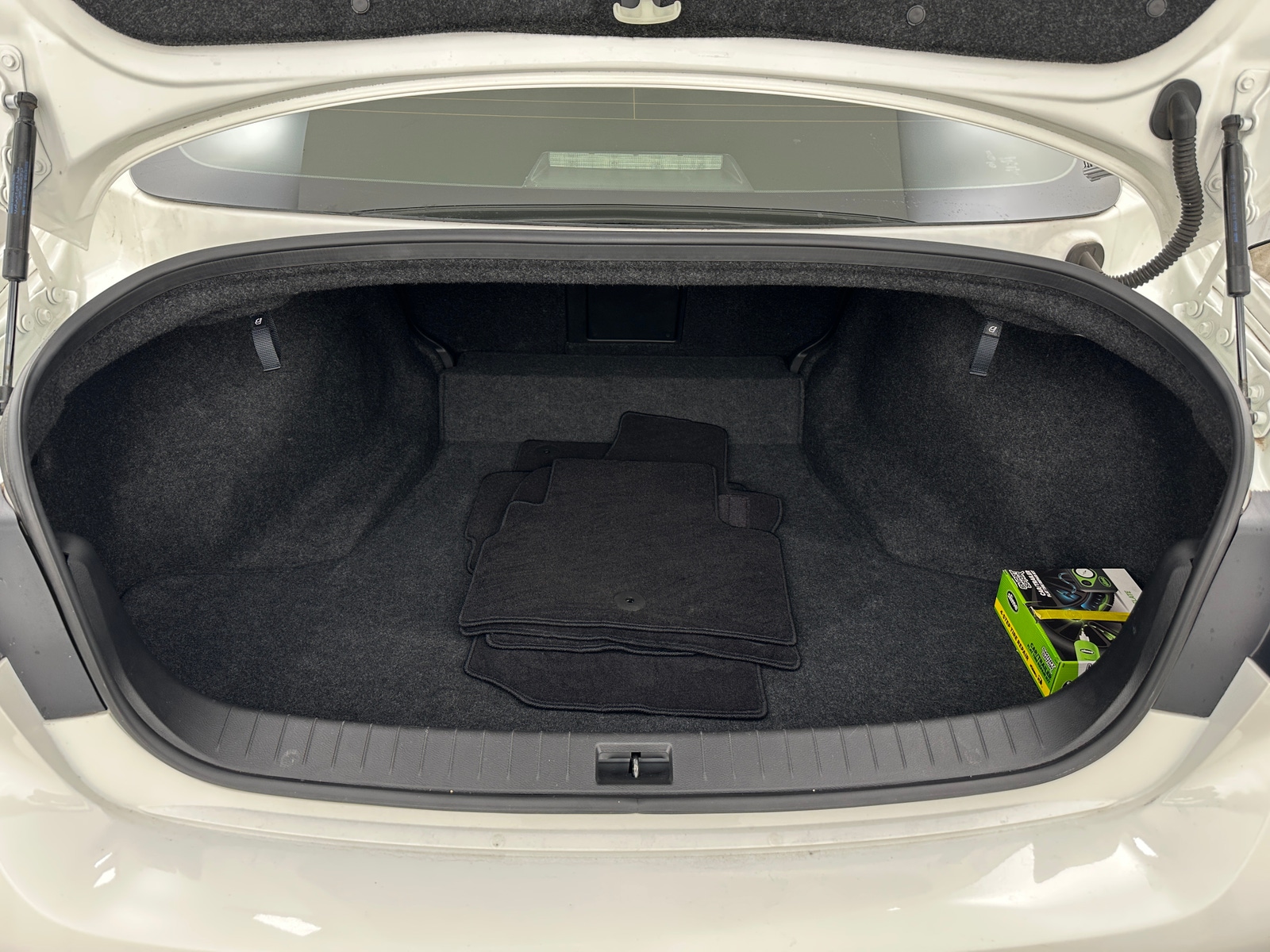 Thumbnail: 2022 INFINITI Q50 - 6