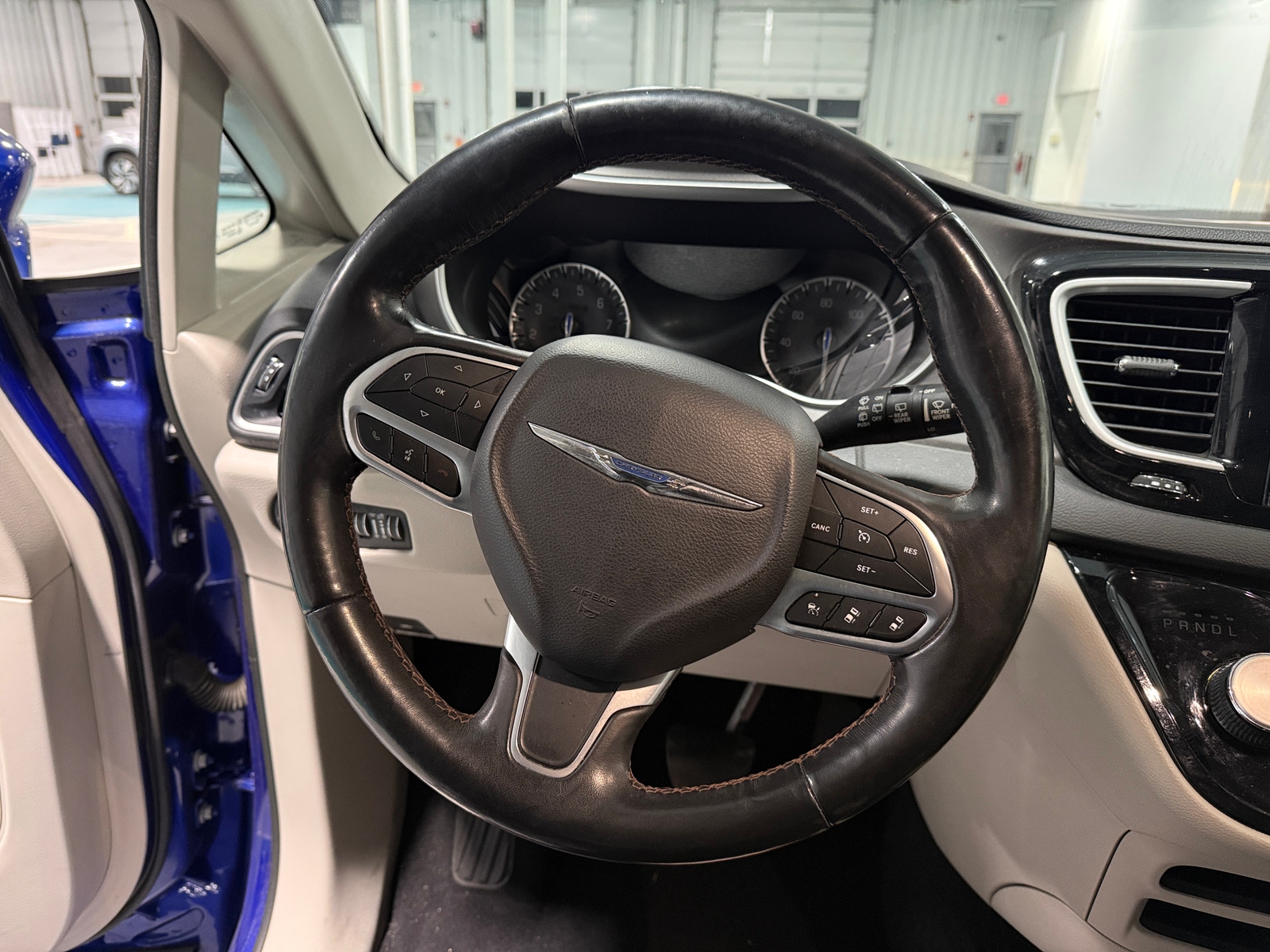 Thumbnail: 2020 Chrysler Pacifica - 4