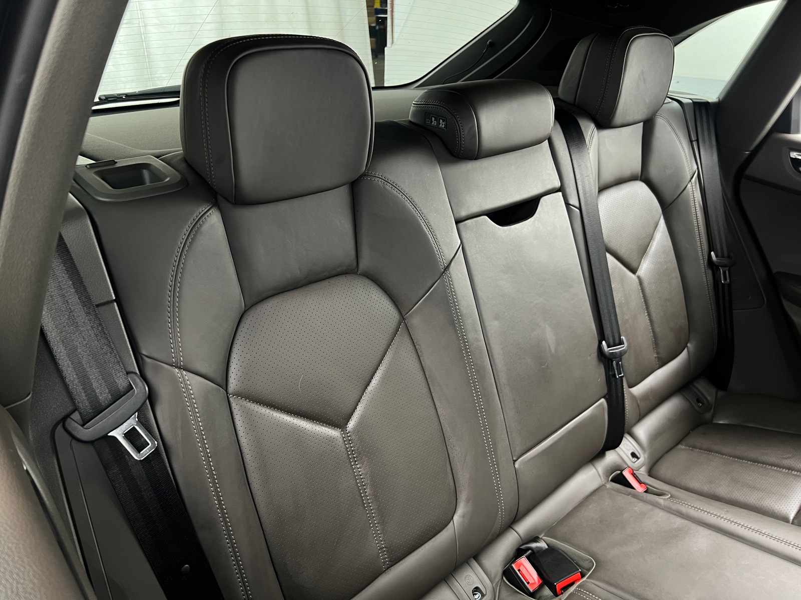 Thumbnail: 2018 Porsche Macan - 5