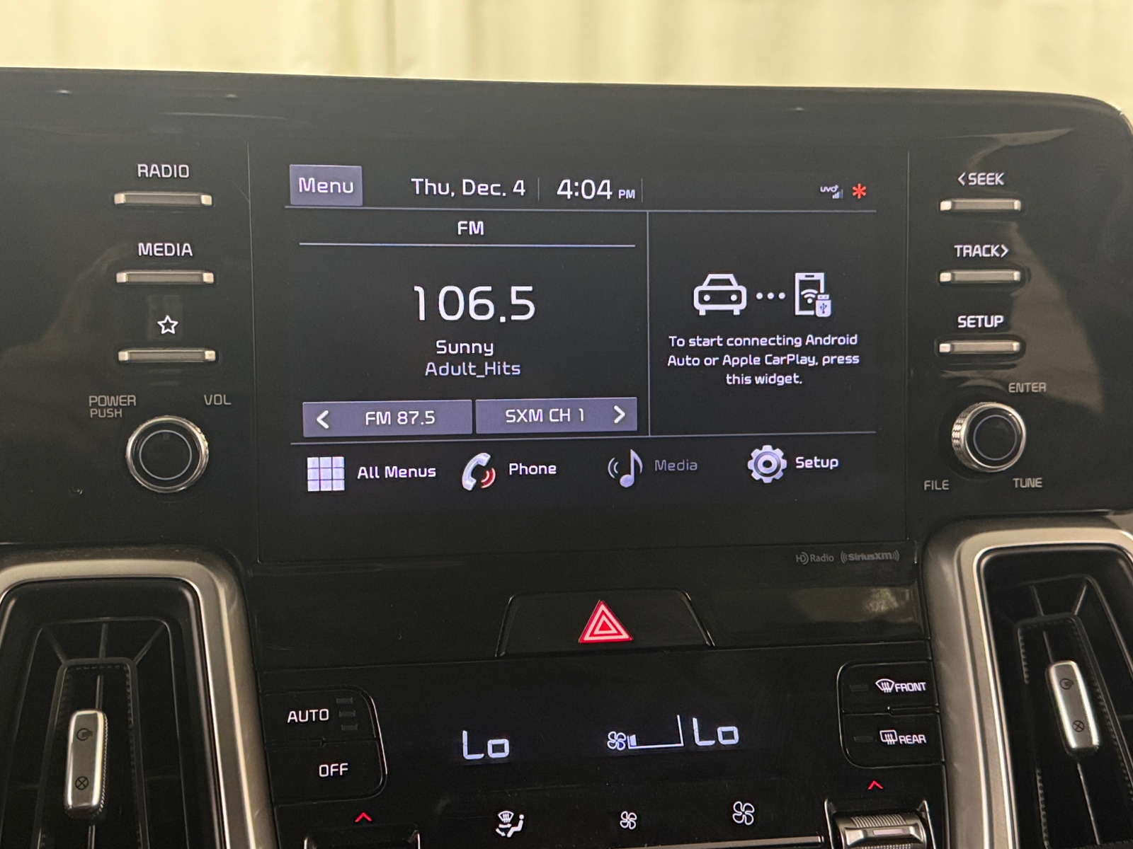 Thumbnail: 2021 Kia Sorento - 3