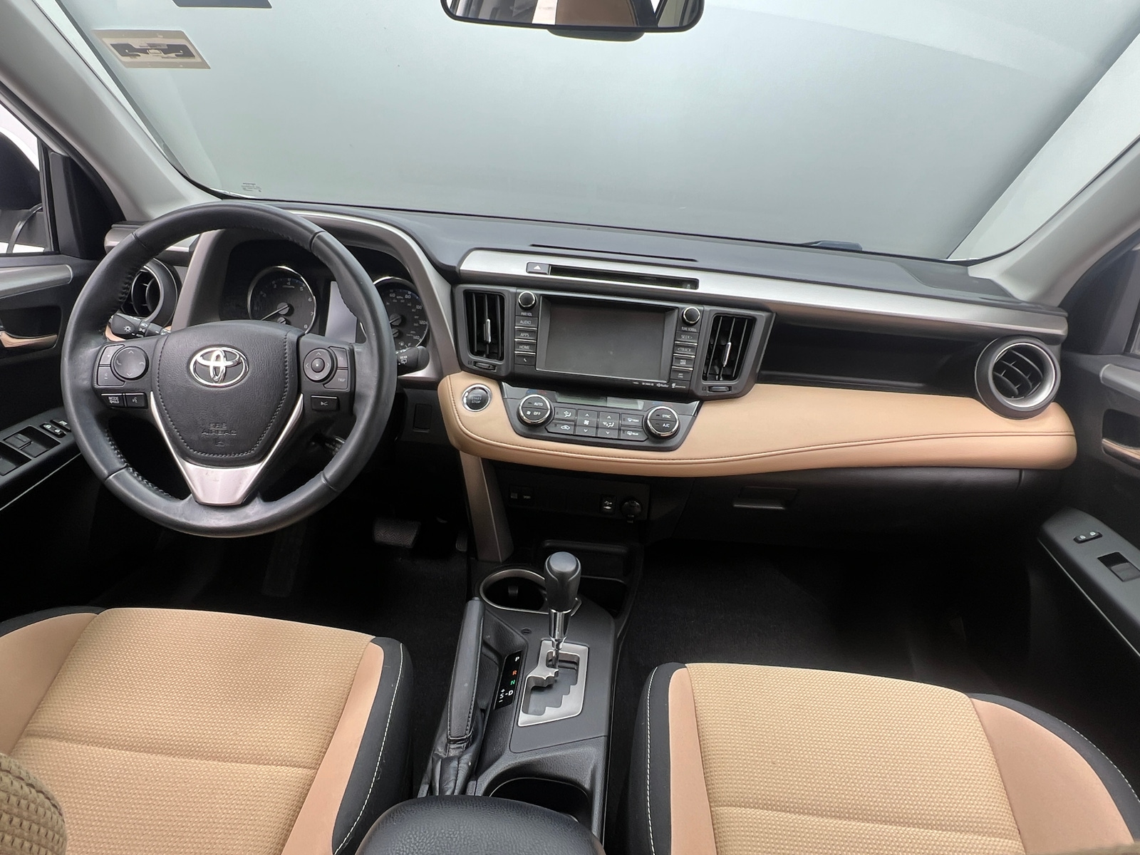 Thumbnail: 2016 Toyota RAV4 - 3