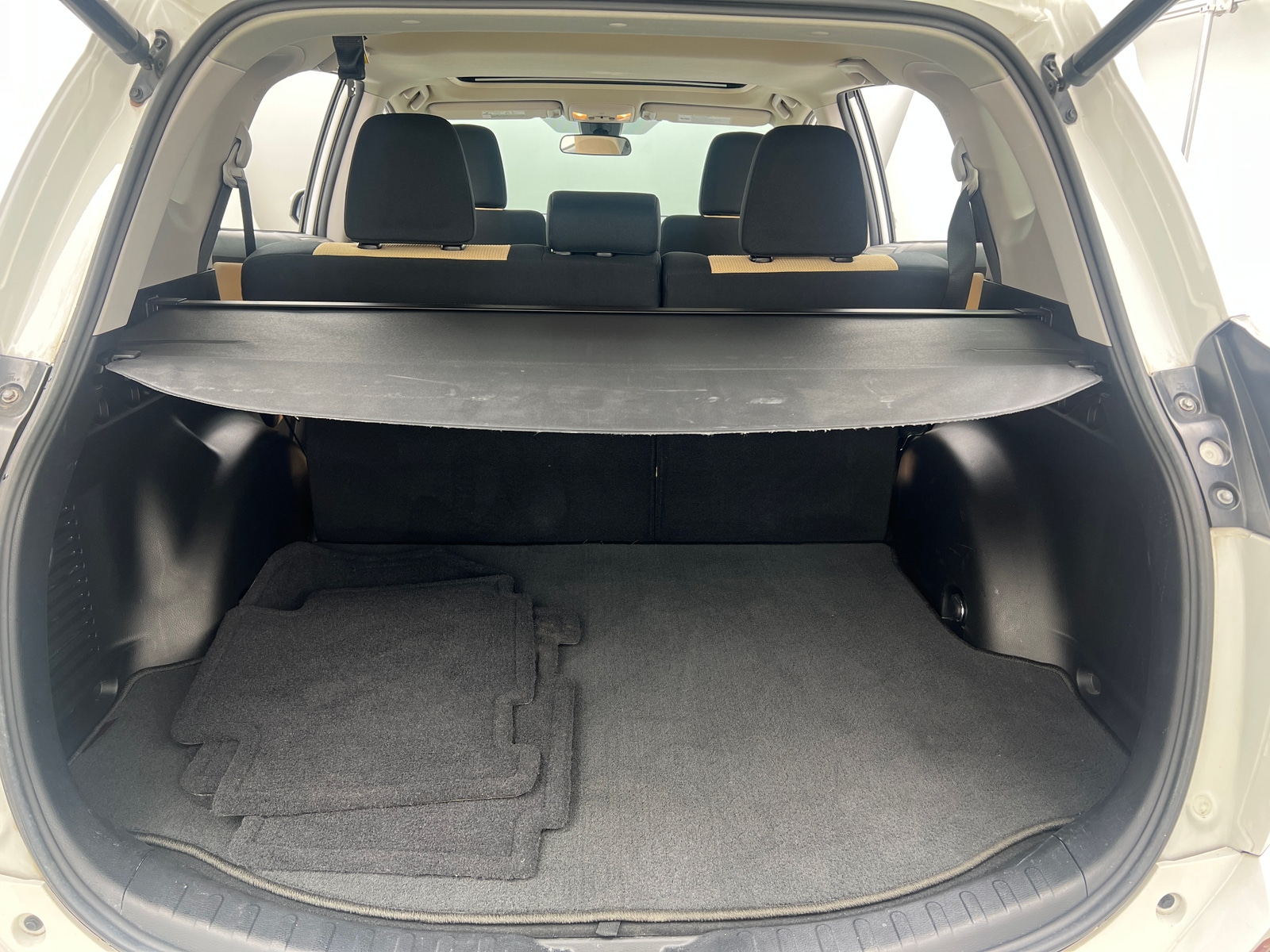 Thumbnail: 2016 Toyota RAV4 - 7